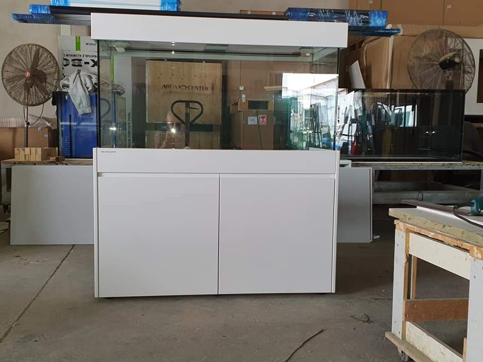 Aqua Center אקווריום במידות 50 ס"מ ועד 250 ס"מ